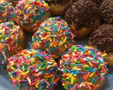Foto langkah ke 10 dari resep Donat Mini.
