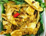 Hình bước làm 5 của món Mực xào cà ri ngon quên sầu