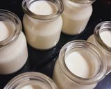 Hình bước làm 2 của món Panna cotta chanh dây và matcha