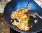 Foto langkah ke 8 dari resep Chicken-Sausage Egg Drop Soup.