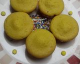 A picture of step 8 of Mango cupcakes.