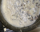 Foto del paso 2 de la receta: Pollo en crema de champiñones