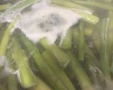 Foto del paso 2 de la receta: Bifes con espárragos al ajo