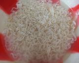 A picture of step 1 of Maggi Street style.
