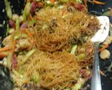 Foto langkah ke 4 dari resep Bihun Goreng.