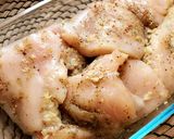صورة لخطوة 3 من وصفة صدور آلدجاج بصلصة آللبن ؛، 🍶🐓