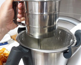 Foto del paso 3 de la receta: Bizcocho de yogur Tm5