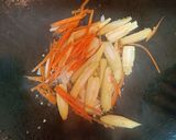 玉米筍炒高麗菜的食譜步驟1照片