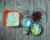 Foto langkah ke 1 dari resep Strawberry Fudgy Blondies.
