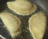A picture of step 11 of Maggi Calzones: Mexican Style.