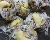 A picture of step 4 of Choorma ladoo.