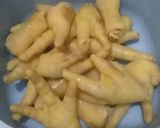 Hình bước làm 2 của món Chân gà trộn thính