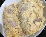 Foto langkah ke 4 dari resep Crispy Parmesan crusted chicken.