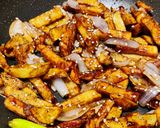 A picture of step 4 of Chilli potato.