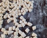 Foto del paso 4 de la receta: Ñoquis de papa livianos