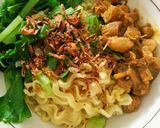 Foto langkah ke 3 dari resep Semur Cincang Ayam Jamur (Toping Mi Ayam).