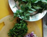 A picture of step 1 of Maharashtrian upma.