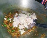 A picture of step 3 of Mat Samosa.
