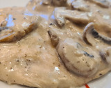 Foto del paso 7 de la receta: Pechugas de pollo en salsa de champiñones cremosa