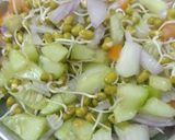 A picture of step 2 of Sprouts moong salad.