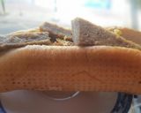 Hình bước làm 2 của món Bánh mì trứng, chả cá