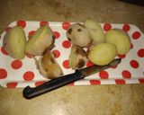 A picture of step 2 of Potato chicken rolls.