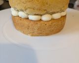 A picture of step 8 of White chocolate and lemon Jelly cat cake 🍰.