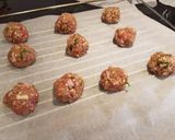 A picture of step 4 of Spicy lamb meatballs with a tangy yoghurt sauce.
