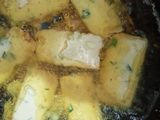 Lalapan terong lauk tempe tepung