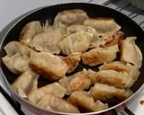 Foto langkah ke 5 dari resep Gyoza.