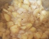 A picture of step 4 of My Little Apple +Peach Crumble. 😁.