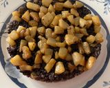 Foto del paso 8 de la receta: Tartar de Habitas con Morcilla de Burgos y Pera Caramelizada !!!!