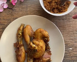 Foto langkah ke 6 dari resep Ayam Goreng Serundeng Lengkuas (Bumbu Ungkep).
