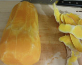 Foto del paso 1 de la receta: Bombones de queso de cabra y mascarpone rellenos de aceitunas y calabaza con patatas asadas