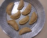 करंजी (karanji recipe in Hindi) रेसिपी चरण 6 फोटो