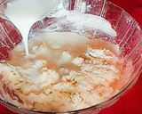 A picture of step 5 of Vanilla sponge cake in a pressure cooker with.
