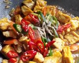 Foto langkah ke 4 dari resep Tumis Semi,Tahu, Enoki Saos Tiram.