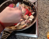 Foto del paso 5 de la receta: Almejas marinera de Almería