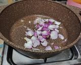 Foto langkah ke 1 dari resep Tumis Kecambah Bakso.