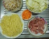 รูปขั้นตอนการทำที่ 1 ของ Yakisoba ยากิโซบะ