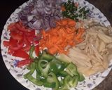 চাউমিন (Chowmein recipe in Bengali) রেসিপি ধাপ - 2 ছবি