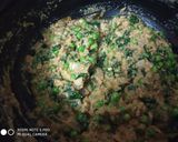 A picture of step 2 of Matar Methi Malai.