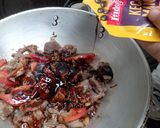 Foto langkah ke 2 dari resep Daging Sapi Cah Cabe Gendot.