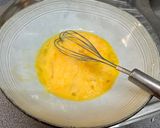Foto del paso 3 de la receta: Revuelto de ajetes, espinacas y gambas