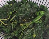 Foto langkah ke 3 dari resep Lalap Daun Singkong dan Daun Pepaya Rebus.