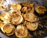 A picture of step 4 of Egg fry.