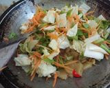 Foto langkah ke 3 dari resep Tumis Sayur Sawi dan Wortel.