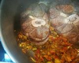 Foto del paso 2 de la receta: Ossobucco al vino tinto