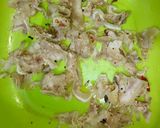 Hình bước làm 3 của món Nem Chả Tré Trộn