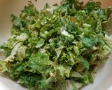 รูปขั้นตอนการทำที่ 1 ของ ผัดคะน้า เคล (Italian kale) คะน้าใบหยัก หรือ คะน้า อิตาเลี่ยน